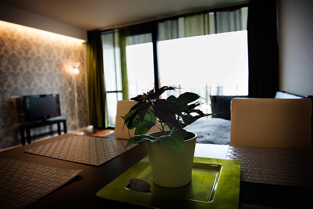 Modern Apartment With Lake View บาลาตอนแลลเล ภายนอก รูปภาพ