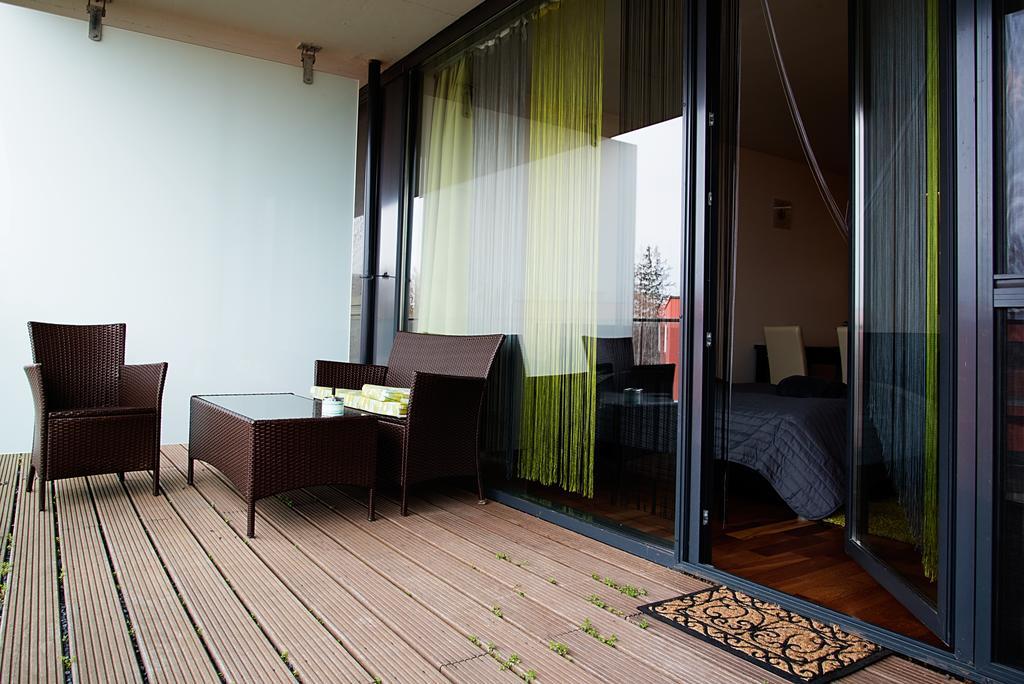 Modern Apartment With Lake View บาลาตอนแลลเล ภายนอก รูปภาพ