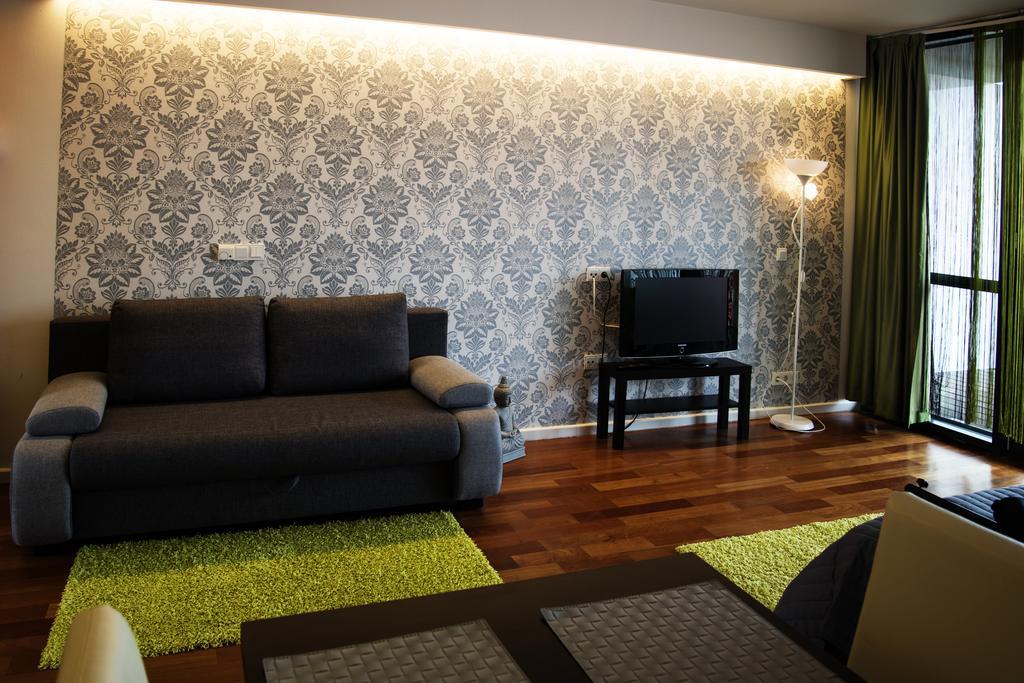 Modern Apartment With Lake View บาลาตอนแลลเล ภายนอก รูปภาพ